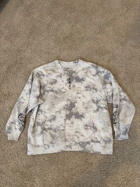 Hollister Gray and Cream Tie-Dye Crewneck with Sleeve Graphic